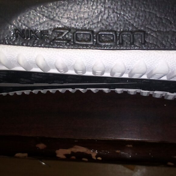 Women's Nike Zoom Volleyball Shoes - Picture 2 of 3